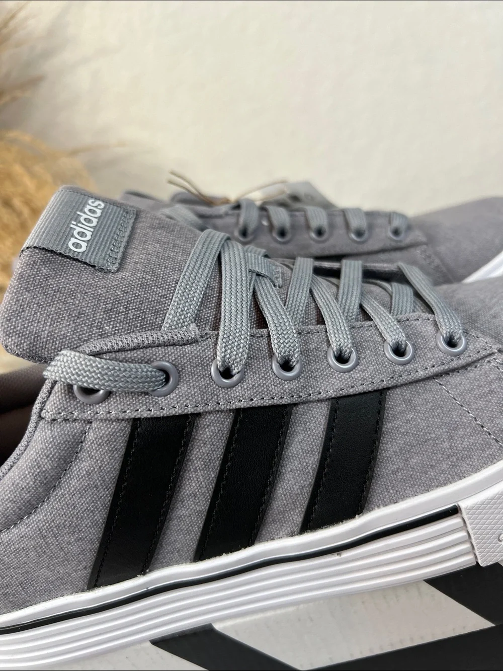 Adidas Daily 3.0 Grey Black Shoes Size 7.5 Men’s / 8.5 Women’s